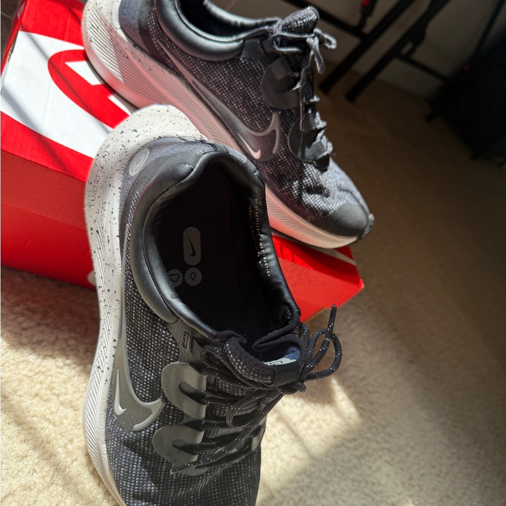 Nike Black and White Athletic Shoes